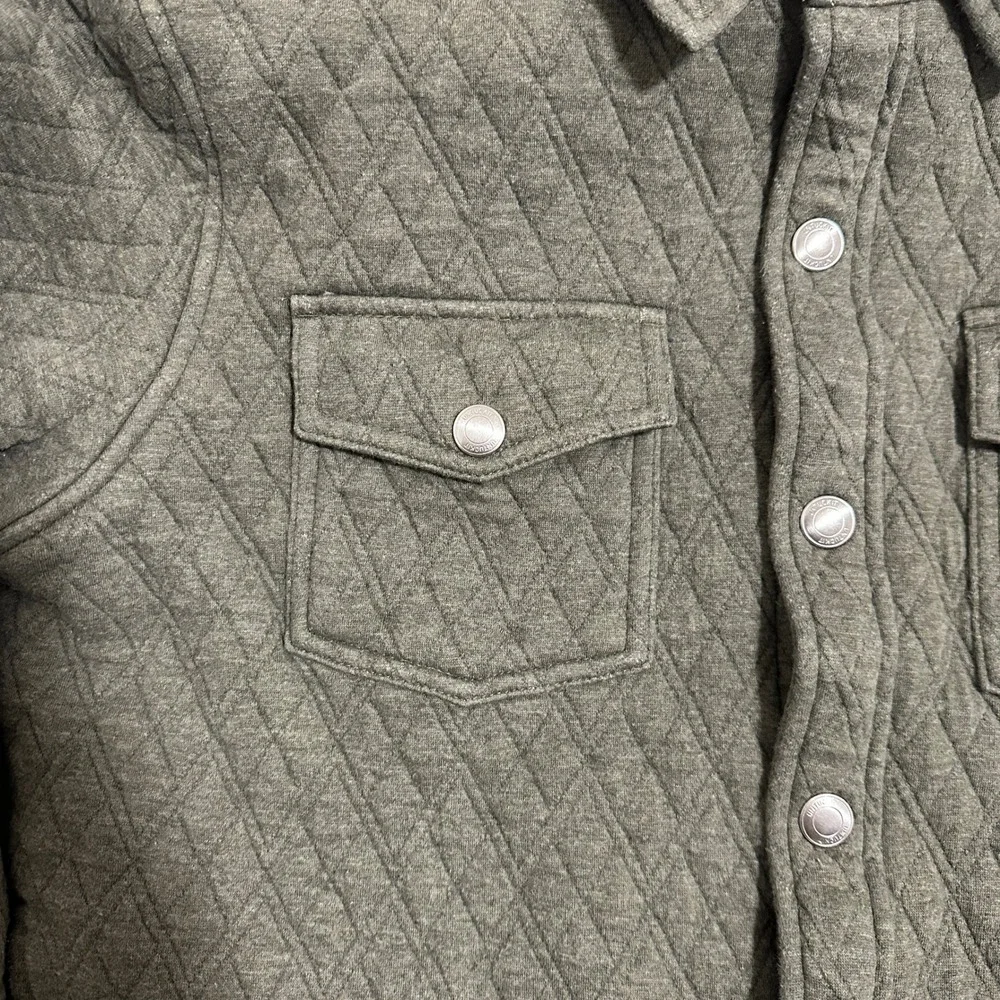 UNTUCKit Braunfield Quilted Shirt Jacket Mens Small Olive Green Snap Front 42151